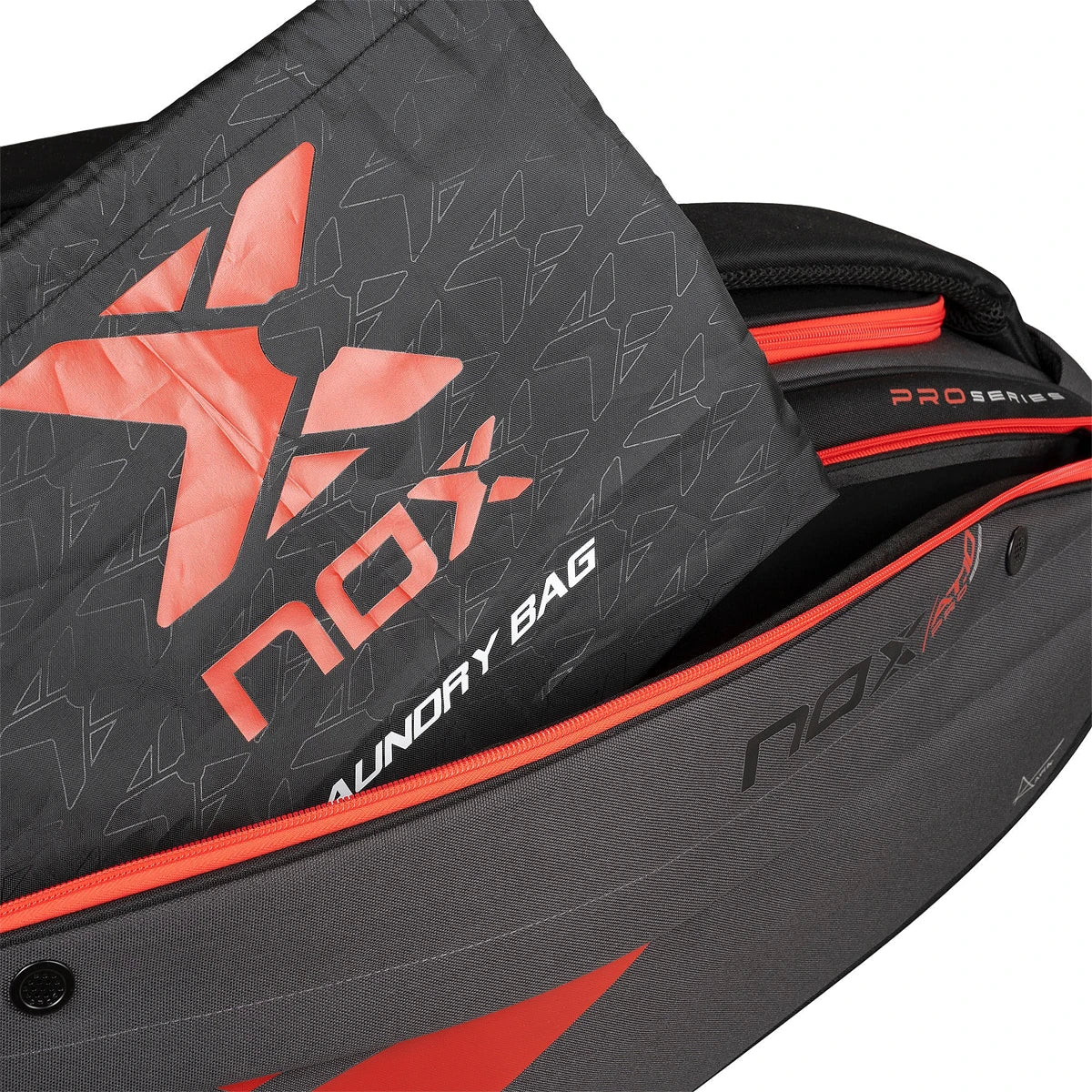 Nox Padel At10 Xxl Bag
