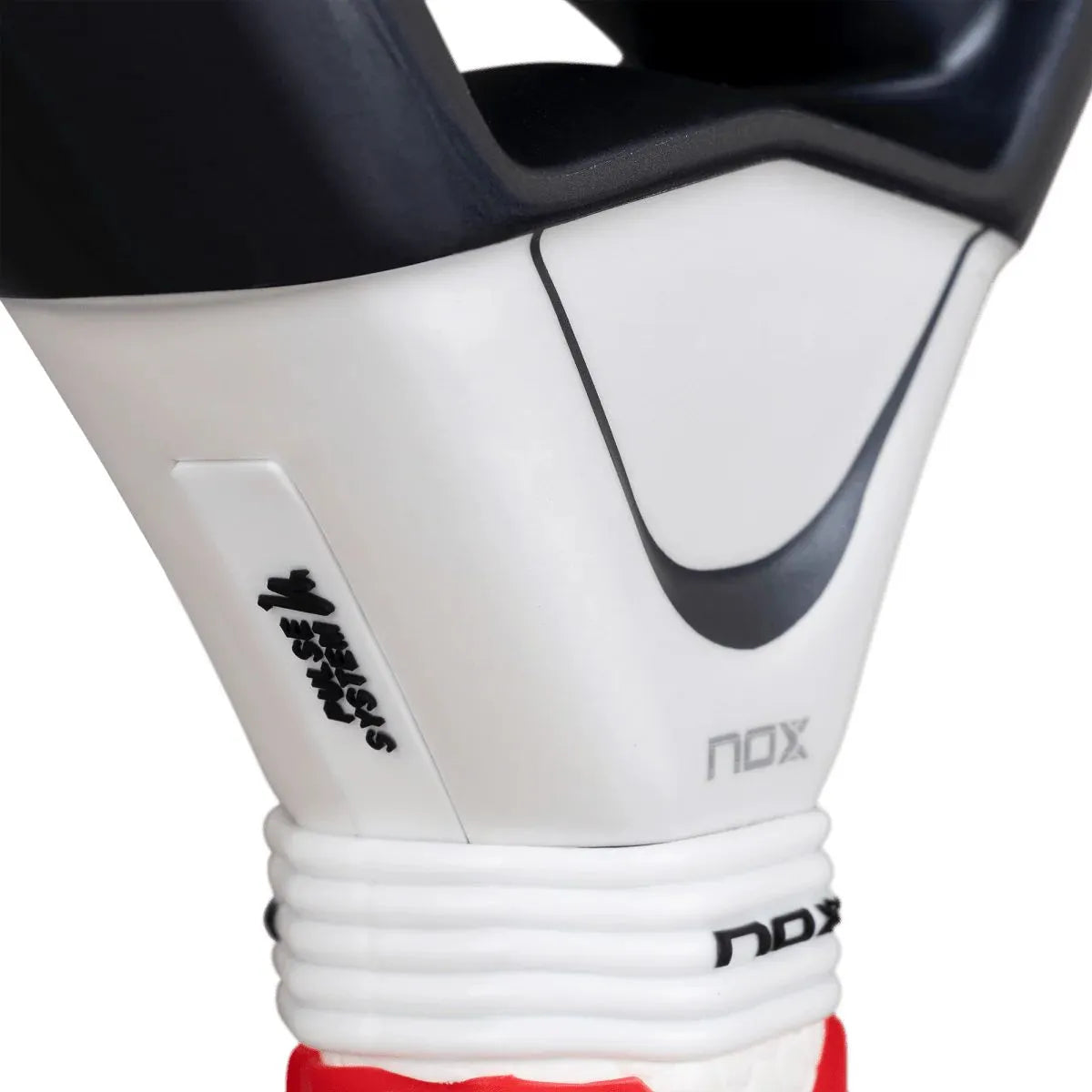 Padelracket Test Nox AT10 Genius 12K Alum Xtreme Lite By Agustin Tapia